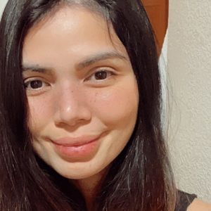 Meet your Posher, Nadia